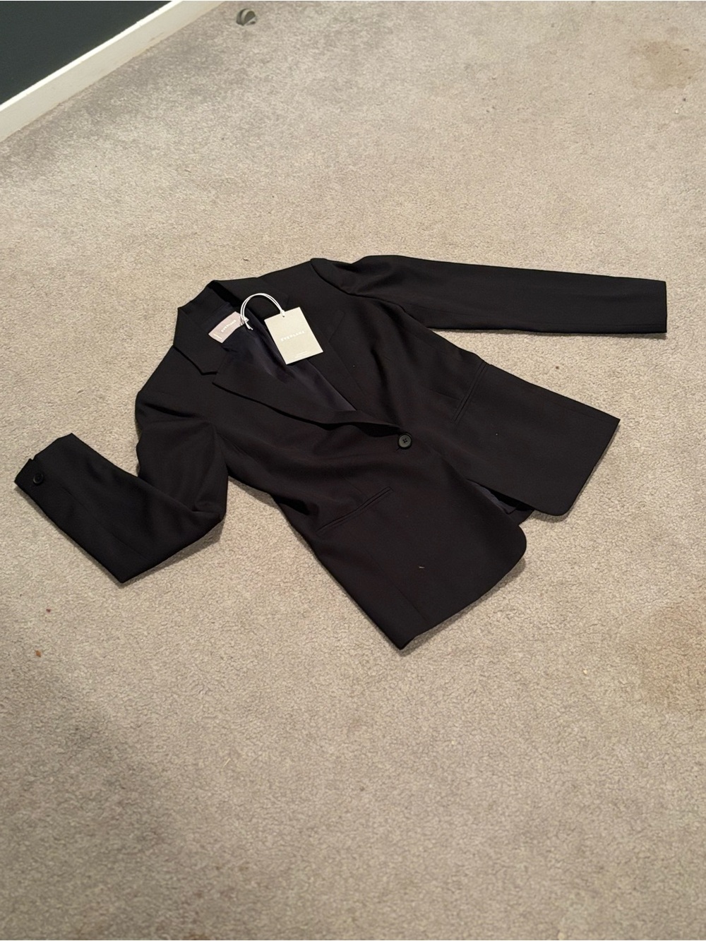 Everlane Black Single-Button Women's Blazer with Navy Lining